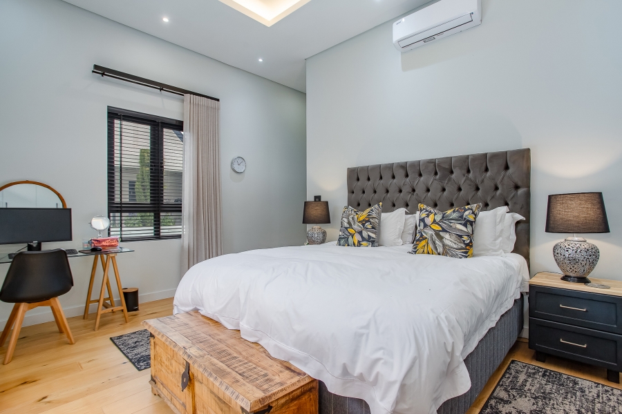 4 Bedroom Property for Sale in Val De Vie Estate Western Cape